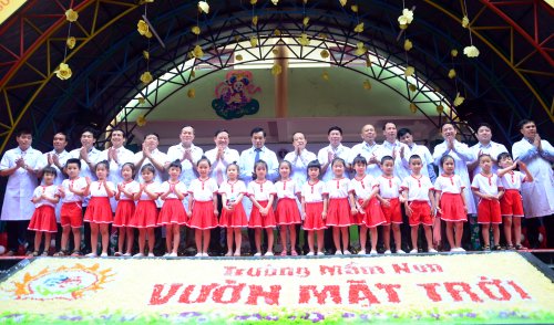 Tin. Lễ ph&aacute;t động Quốc gia...JPG