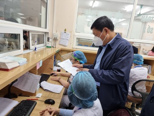 kiem tra vac xin Ha noi ngay 25.jpg